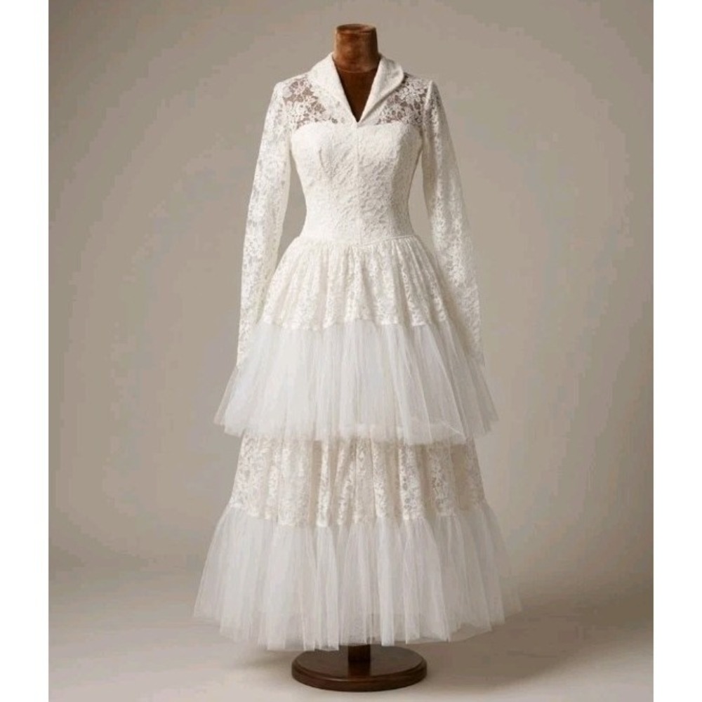 Vintage 50s Wedding Cupcake Dress Gown Lace Mesh Teired Button Back